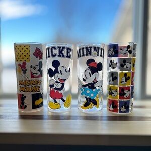 Disney Classic Mickey and Minnie Mouse 16oz Drinking Glass Set of 4